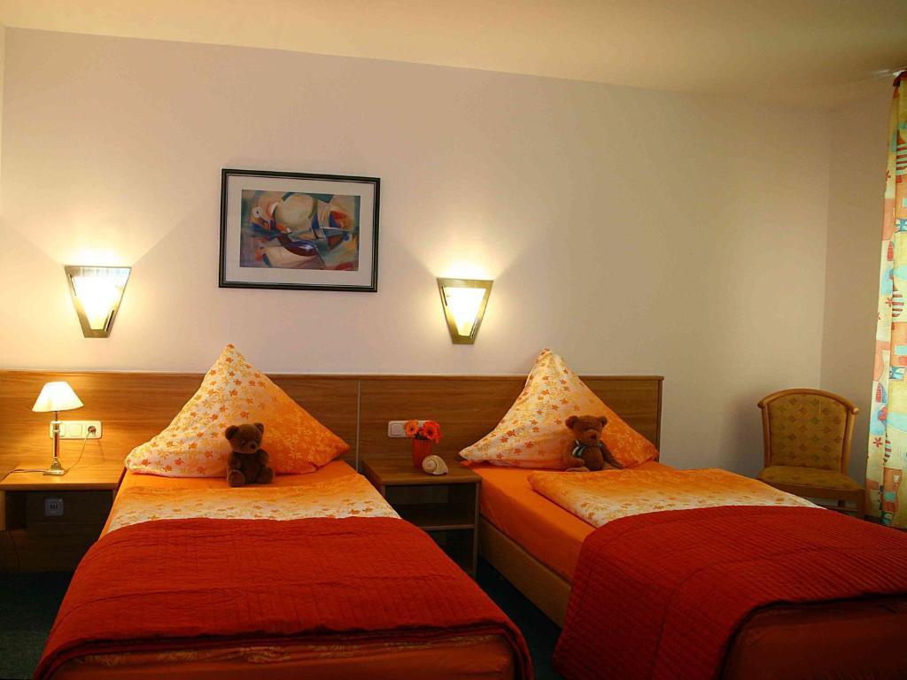 Gasthof zur Post Neunkirchen Zimmer foto