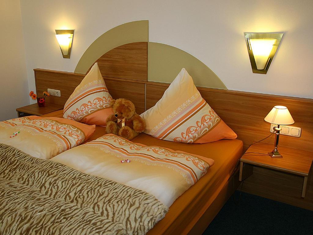 Gasthof zur Post Neunkirchen Zimmer foto
